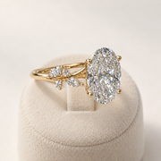 Canopy yellow gold ring, branching shoulder detail