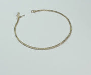 Sola Promise — 14K yellow-gold bracelet in motion