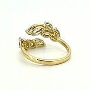 Laurel ring — close-up rotation showing front, profile and gold setting