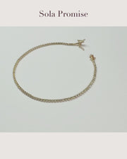 Sola Promise — 14K yellow-gold bracelet film with close-up detail